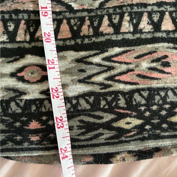 Eclipse Women's Patterned Top - Black, Gray, Pink - Picture 5 of 7